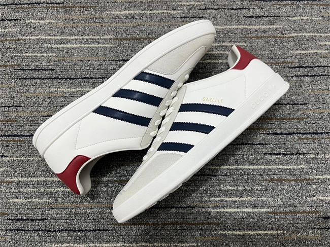 flexible g*u*i x Ad*s 52